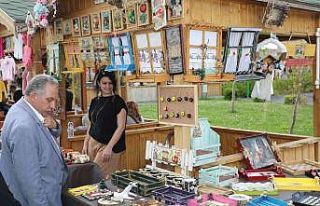 Tarihi meydanda en renkli ‘Pazar’