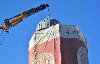 Tarihi Saat Kulesi 80 yıl aradan sonra kubbesine...