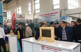 Tarım Fuarında Manisa Büyükşehir Belediyesi standına...