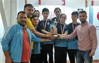 Tavas dartta tarih yazdı