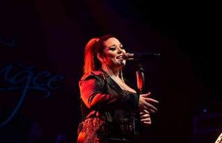 Tuğçe Kandemir hasta haliyle Bursa’da konser verdi