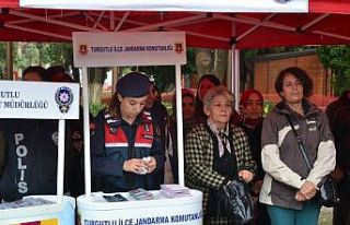 Turgutlu’da kadına yönelik şiddete karşı farkındalık...