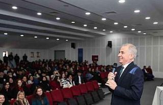 Türkiye’nin önde gelen isimleri gençlerle buluşuyor