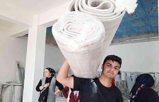 Ucuz halı almak için yoğunluk oluşturdular