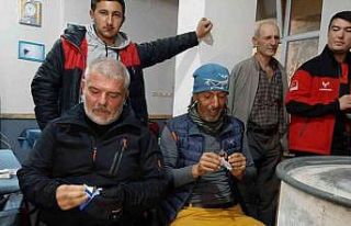 Uludağ’da mahsur kalan milli sporcu ve arkadaşı...