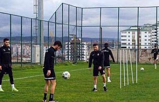 Ümit Karan yönetiminde ilk galibiyetini alan Kastamonuspor,...