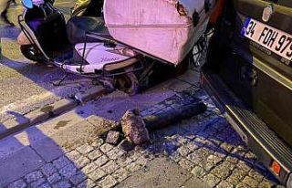 Ümraniye’de eşini işe bırakırken kaza yaptı:...