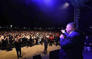 Üniversite öğrencileri ‘hoş geldin şenliği’nde...