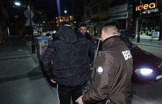 Uygulamalarda yakalanan 32 şahıstan 12’si tutuklandı