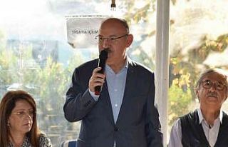 Vali Karadeniz ve eşi Zehra Karadeniz Eğitime Katkı...