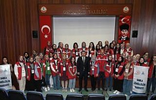 Vali Yılmaz’dan gönüllü gençlere: "Küçüklerinize...