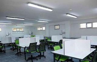 Van Büyükşehir Belediyesinden 235 okula kütüphane