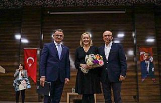 Van Büyükşehir Belediyesinden ’Liderlik’ konulu...