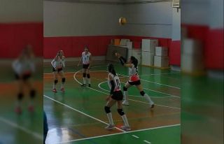Van Büyükşehir kadın voleybol takımı haftayı...