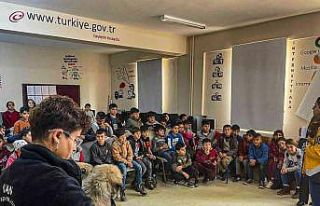 Van’da çocuklara hayvan sevgisi aşılanıyor