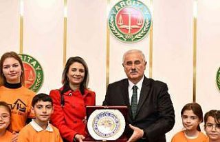 Yargıtay Başkanı Akarca LÖSEV ile lösemi tedavisi...