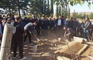 Yarı çıplak halde ölü bulunan çocuğun kimliği...