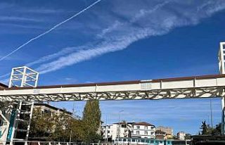 Yayaların güvenliği için üstgeçit yapılıyor