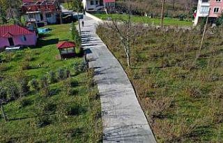 Yeşilköy Mahallesi’nde beton yol çalışması...