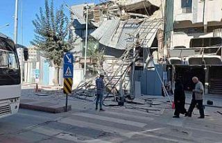 Yıkım çalışmaları esnasında faciadan dönüldü