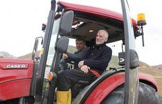 Yıllarca öğrenci yetiştiren eğitimci, emekli...