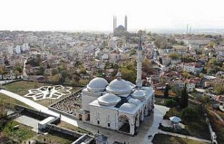 Yıpranan asırlık mezar taşları onarıldı