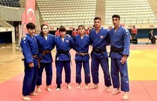 Yunusemre karma judo takımı Van’da ümit verdi