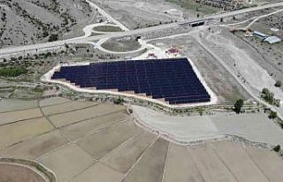 Yurtdışında gördü, çorak arazisine ’güneş’...