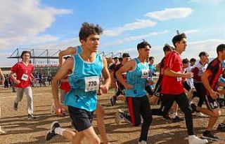 170 atlet ter döktü