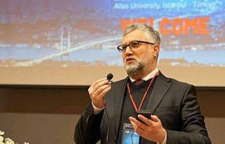 5’inci Klinik Nörobilim Kursu’nda derin beyin...