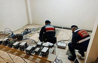 6 milyonluk kripto para üreten şüpheli Kuşadası’nda...