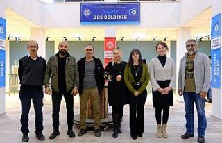 “8 İz” isimli karma sergi açıldı