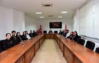 9 madalya kazanan geleceğin şeflerine Rektör Topal’dan...