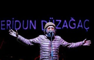 Adanalılar Feridun Düzağaç’la yeni yıl coşkusunu...