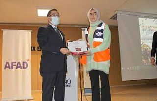 Afet okur yazarlığında gençlere eğitim