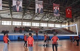 Ahlat’ta engellilere yönelik voleybol dostluk maçı...