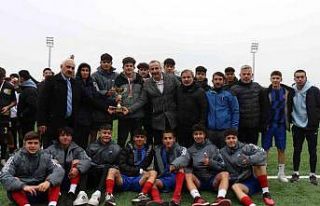 Ahmet Ayık Spor Lisesi şampiyon oldu