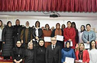 Aile okulu eğitimleri velileri çok yönlü geliştiriyor