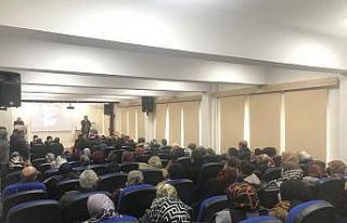 ‘Aile Okulu Projesi’ ile velilere yönelik eğitimler...