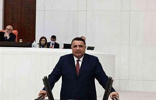 AK Parti Çorum milletvekili Oğuzhan Kaya;