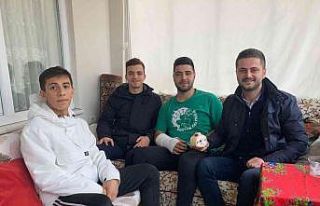 AK Parti İl Gençlik Kolları’ndan yeni seçmenlere...