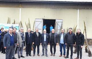Akhisarlı üreticiye fidan desteği