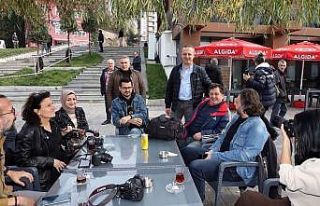 Alan, sahilde vatandaşlarla buluştu