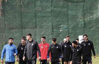 Altay, deplasmanda zor kaybediyor