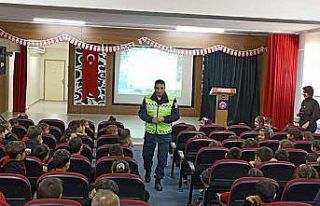 Ankara’da jandarmadan okullarda trafik güvenliği...