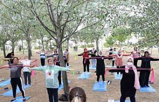 Anne Şehir ile 17 bin kişi zumba yaptı