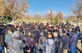 Askerden yeni dönen öğretmen adayı hayatını...