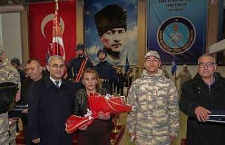 Askerlerin yemin törenine katıldı