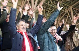 Atakum’dan taraftara ulaşım desteği