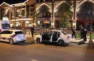 AVM önünde bir kişinin öldüğü silahlı kavganın...